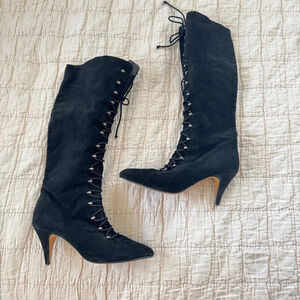 Newport News Vintage Knee High Lace Up Boots / Heels • Size: 6.5